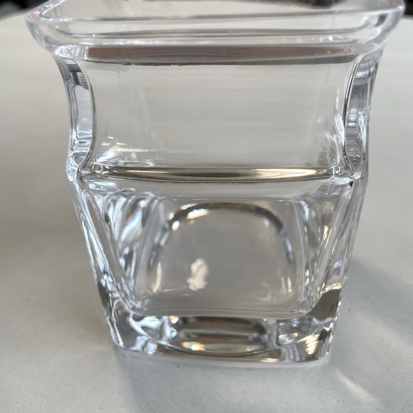 WHISKEY GLASS WITH CIGAR REST NO CHIPS CRACKS OR FLAWS - Picture 4 of 4